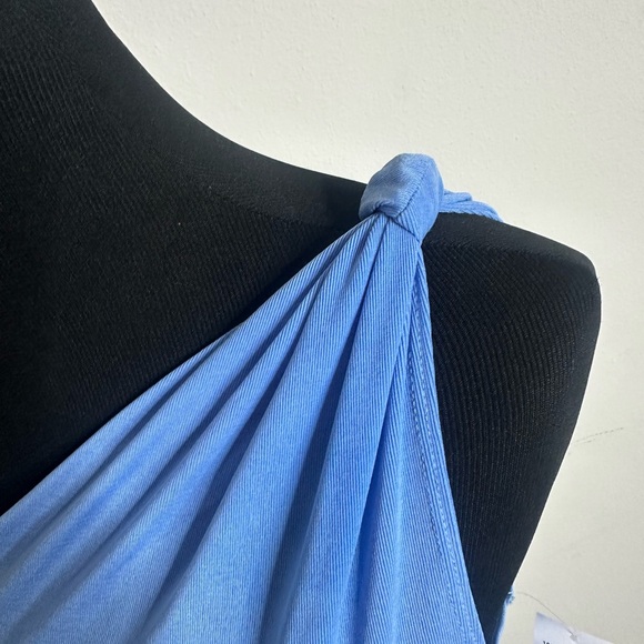 Abercrombie one shoulder top - Picture 2 of 3